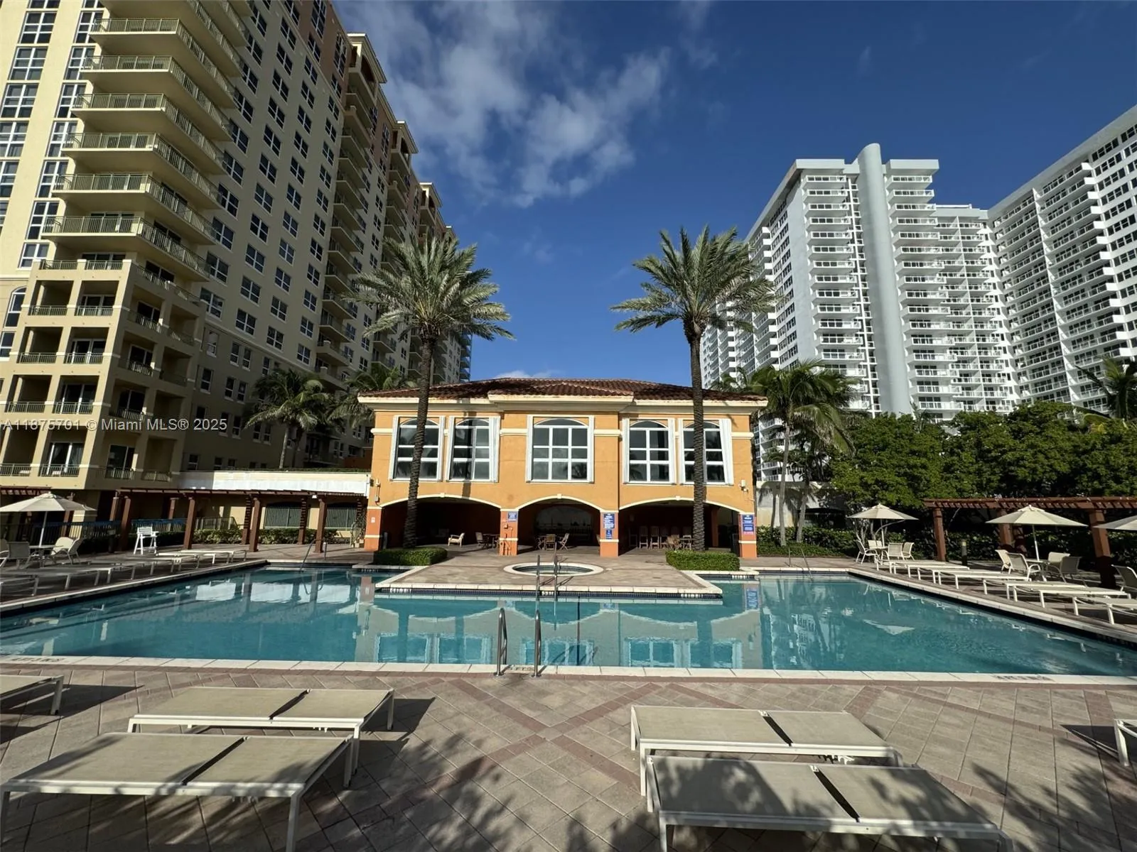 2080 S Ocean Dr, #1711