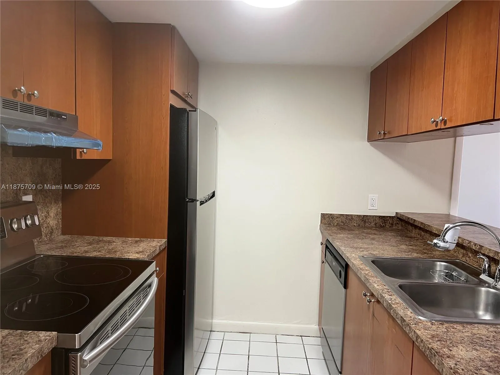 8180 Geneva Ct, #326