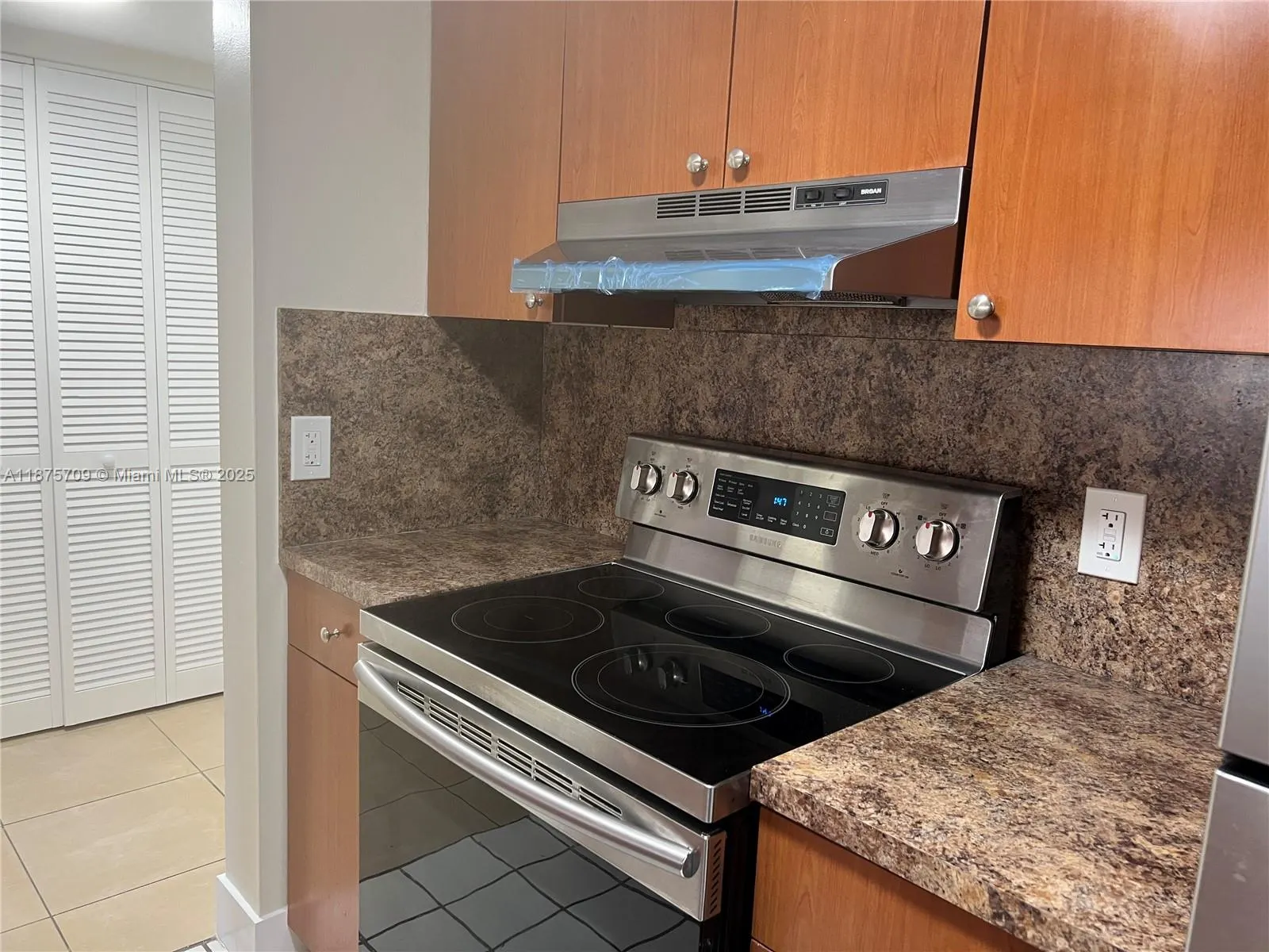 8180 Geneva Ct, #326