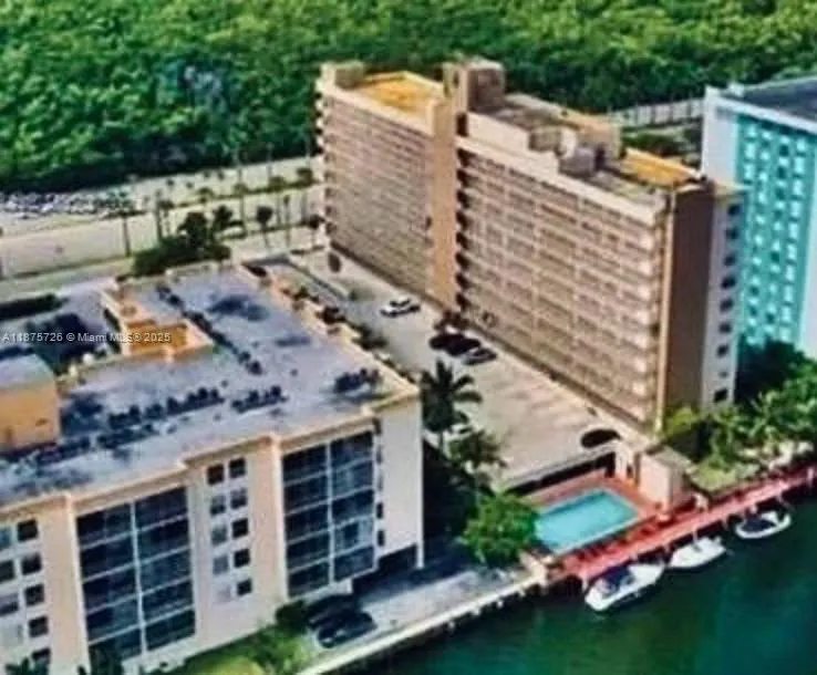 2903 N Miami Beach Blvd, #1003