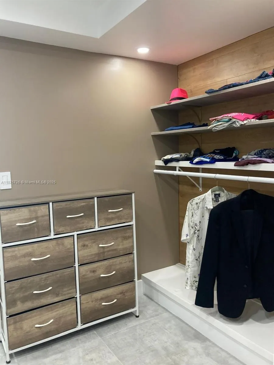 2903 N Miami Beach Blvd, #1003