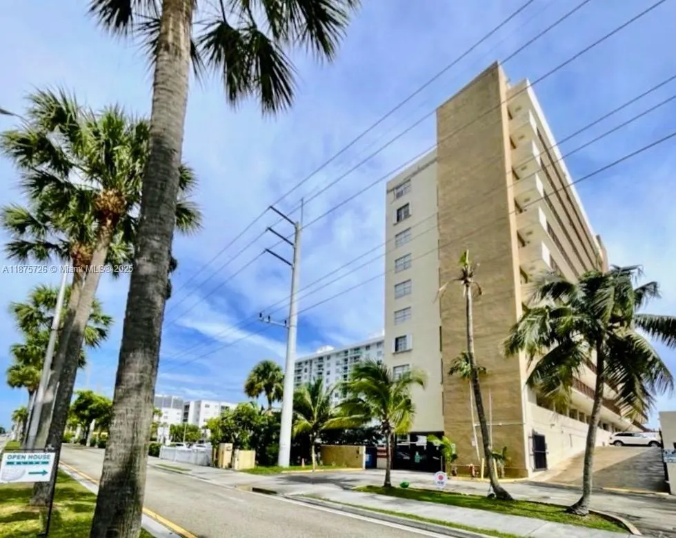 2903 N Miami Beach Blvd, #1003