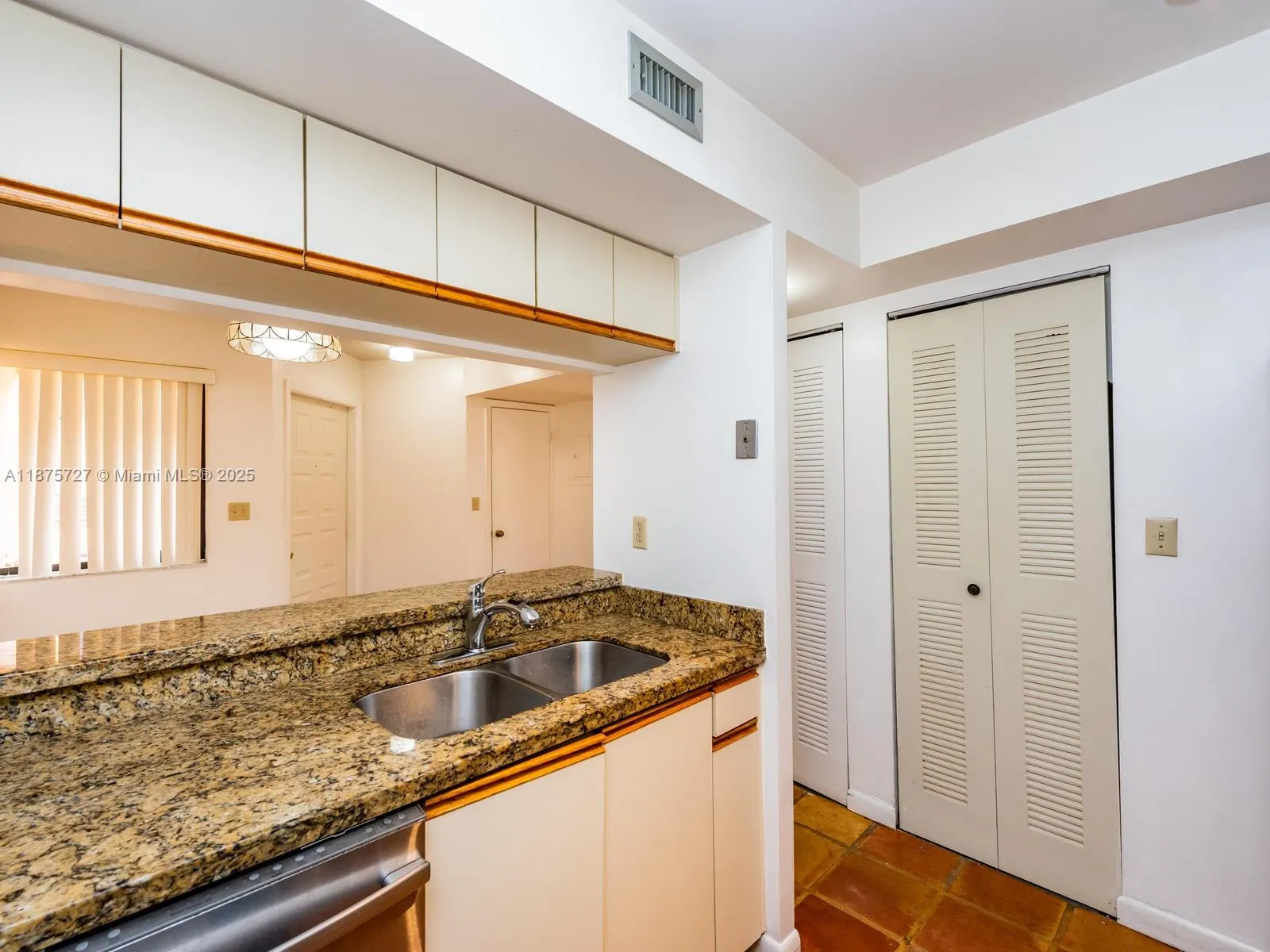 15489 N Miami Lakeway N, #202-3