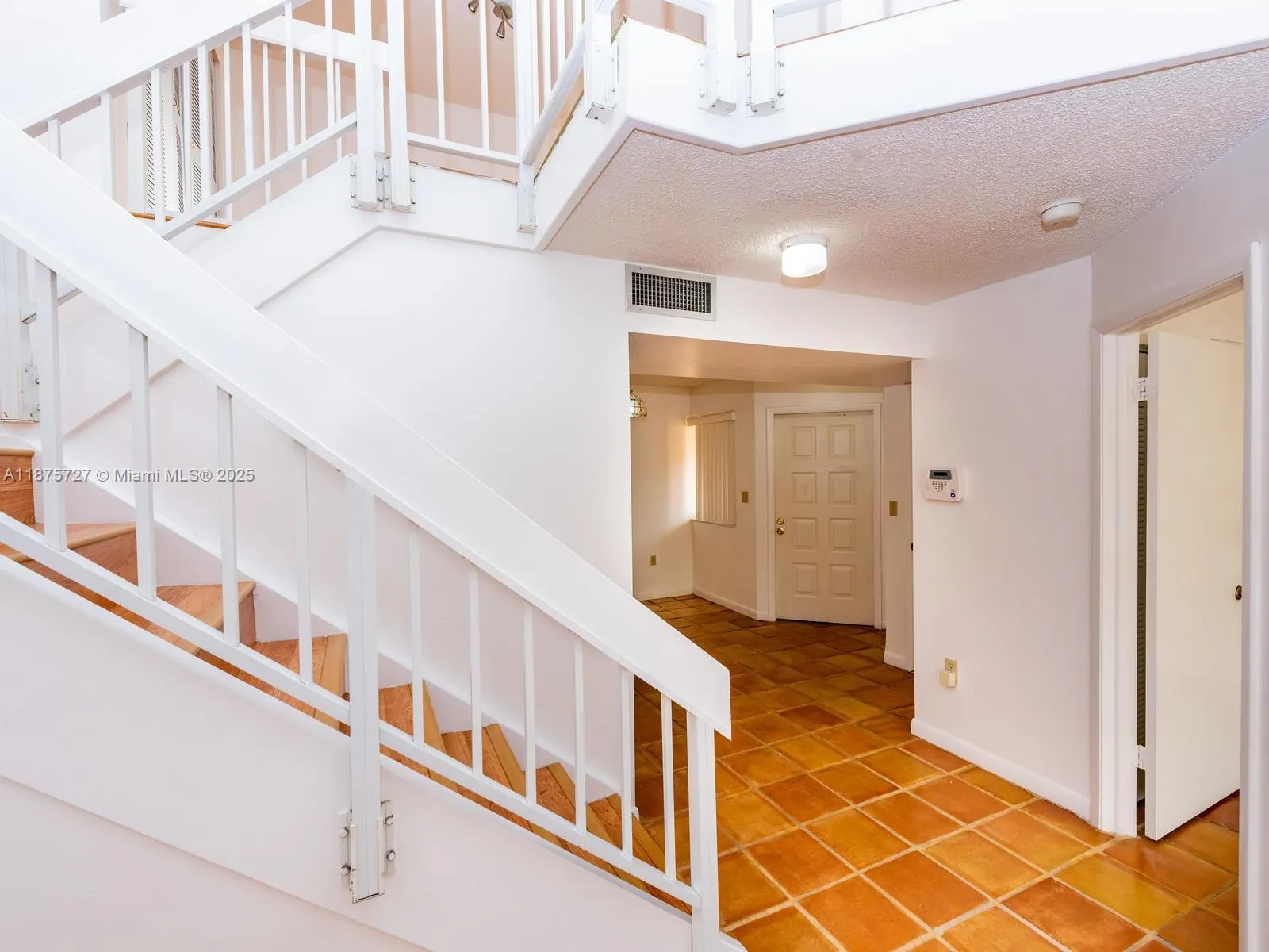 15489 N Miami Lakeway N, #202-3