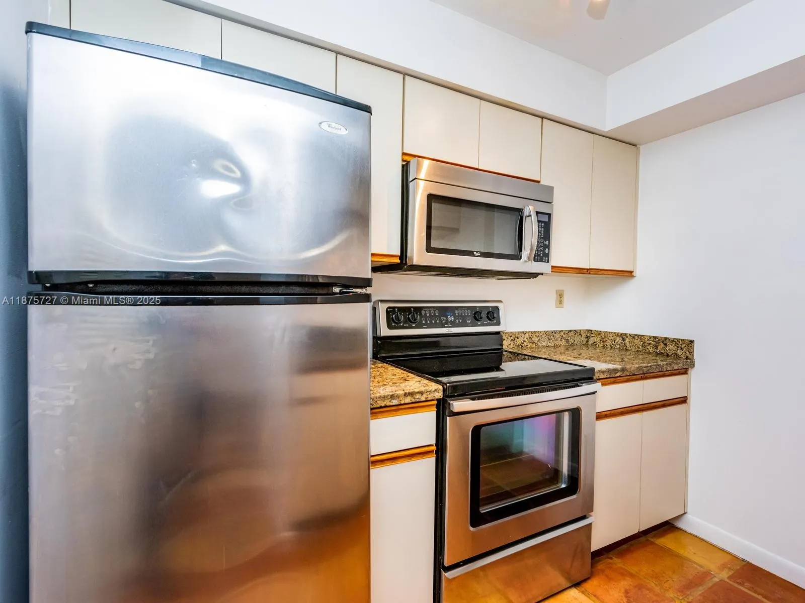 15489 N Miami Lakeway N, #202-3