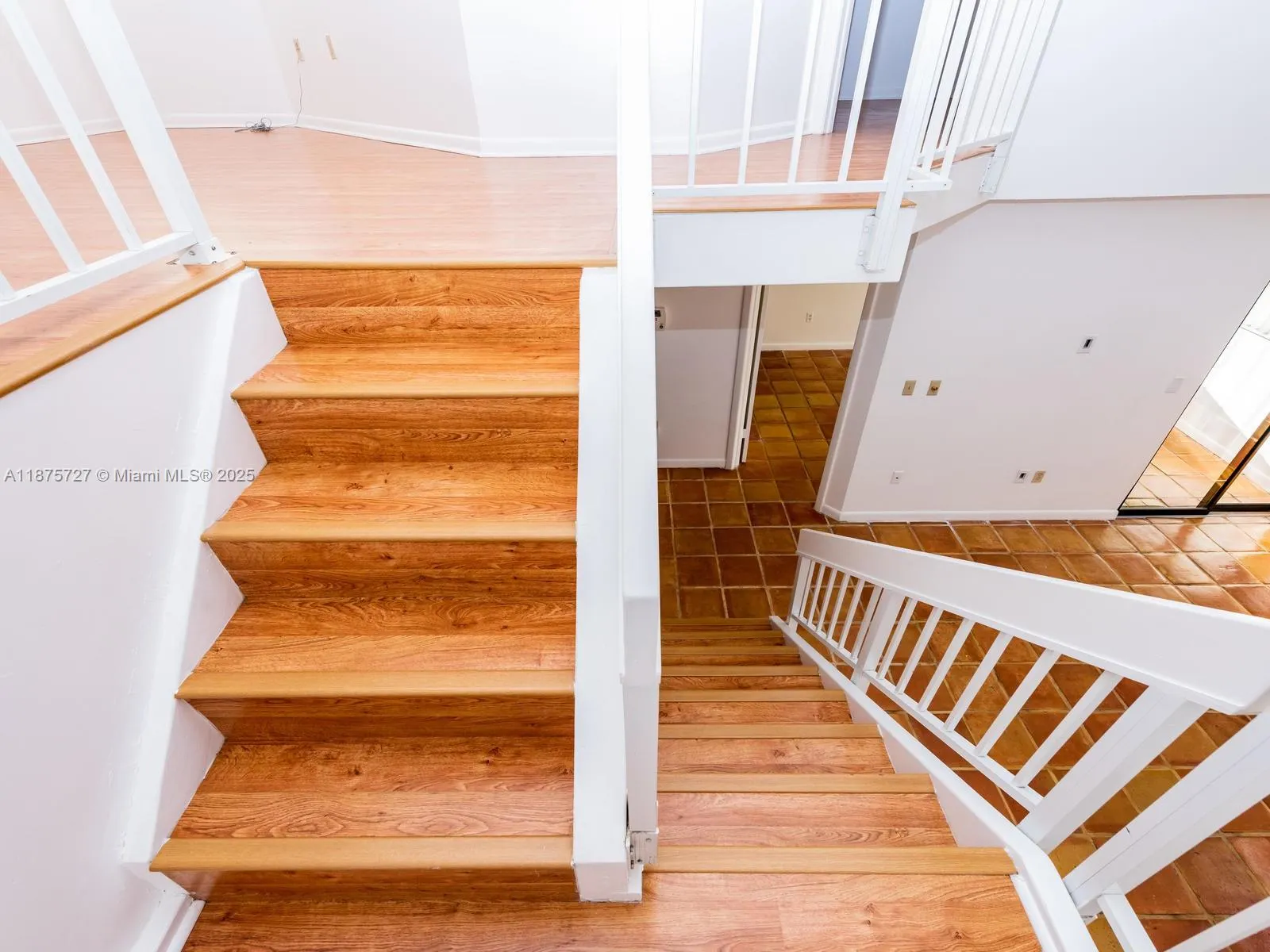 15489 N Miami Lakeway N, #202-3