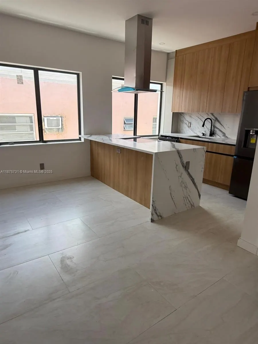 2436 SW 7th St, #1