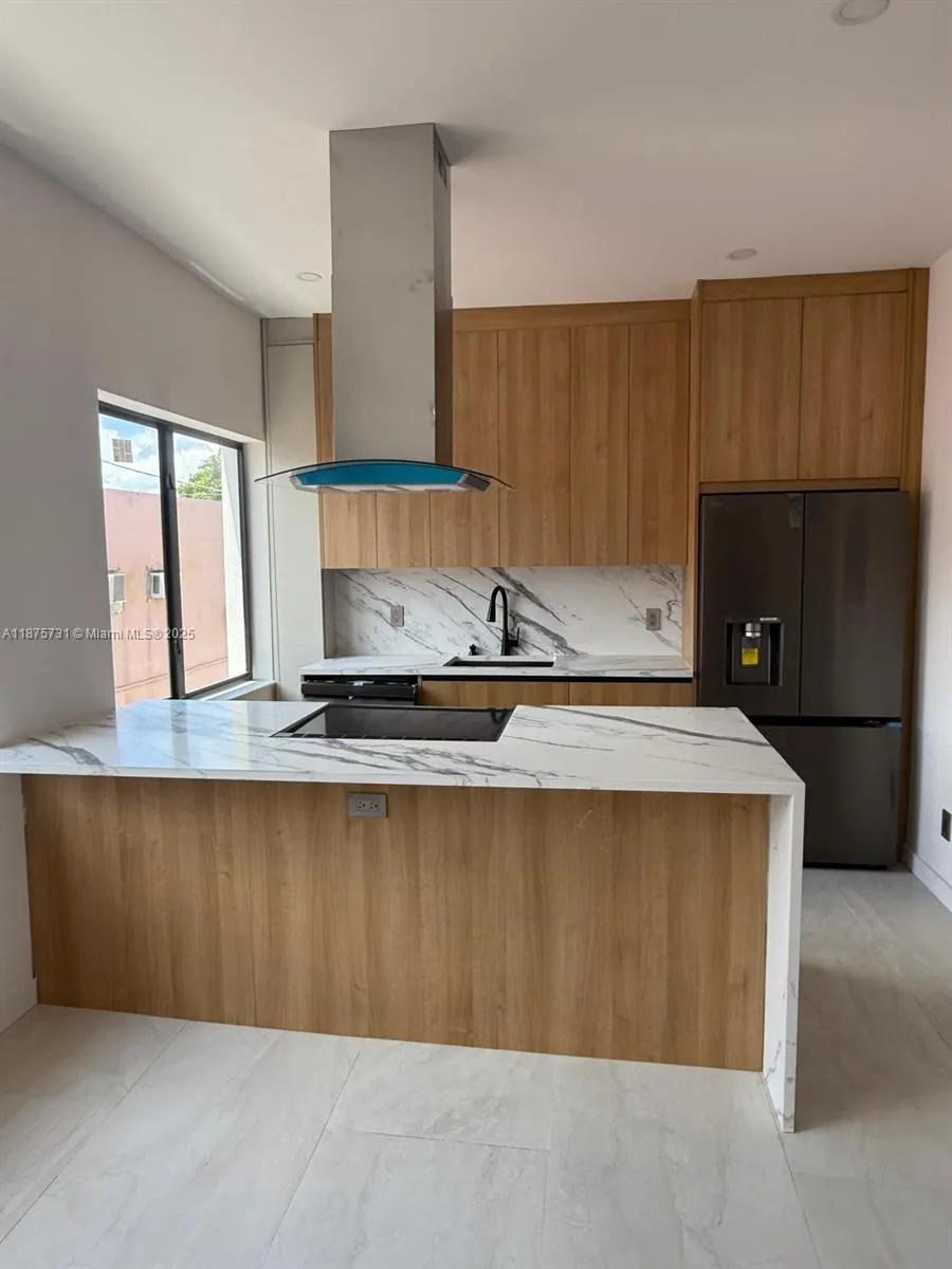 2436 SW 7th St, #1