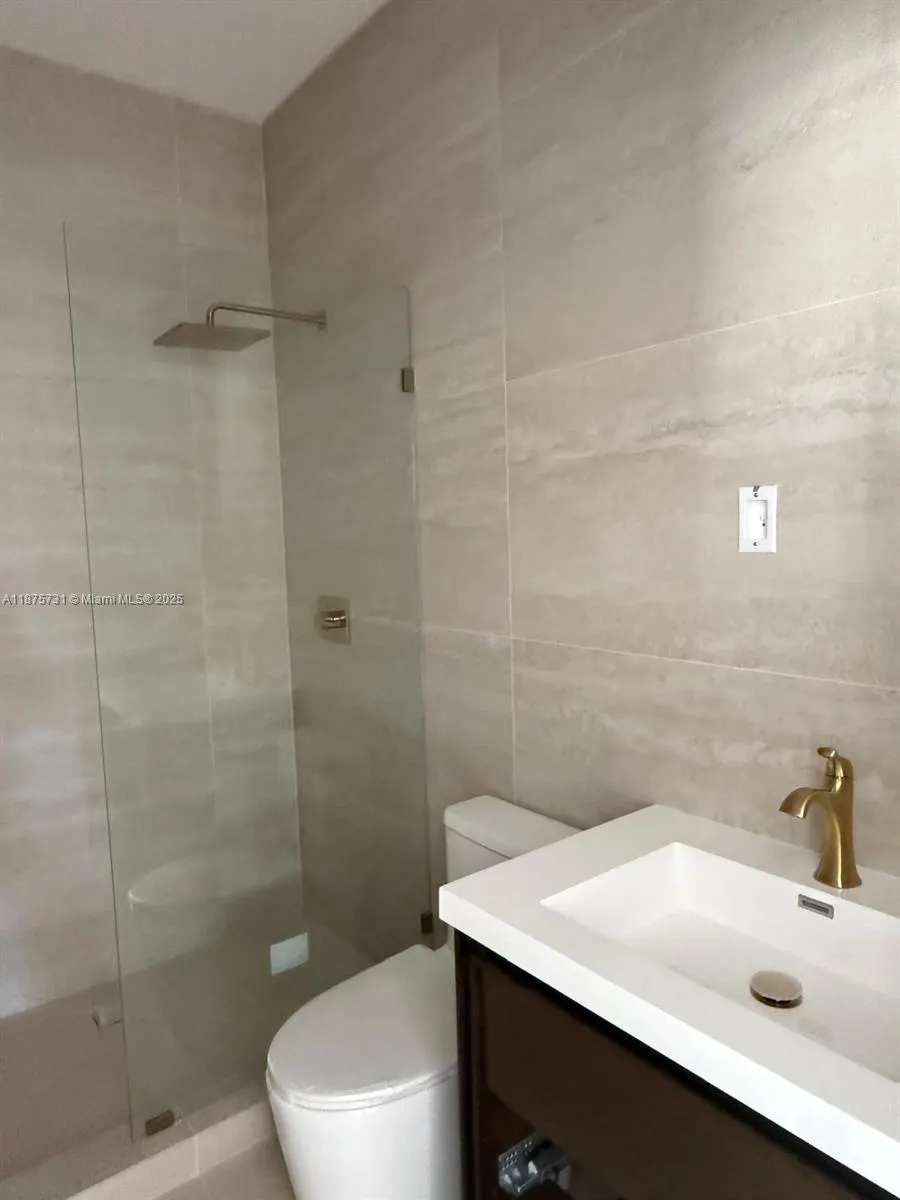 2436 SW 7th St, #1