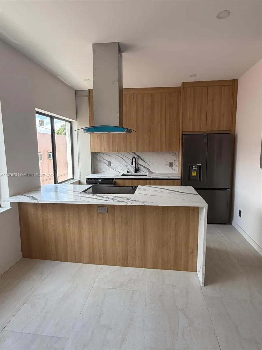 2436 SW 7th St, #1