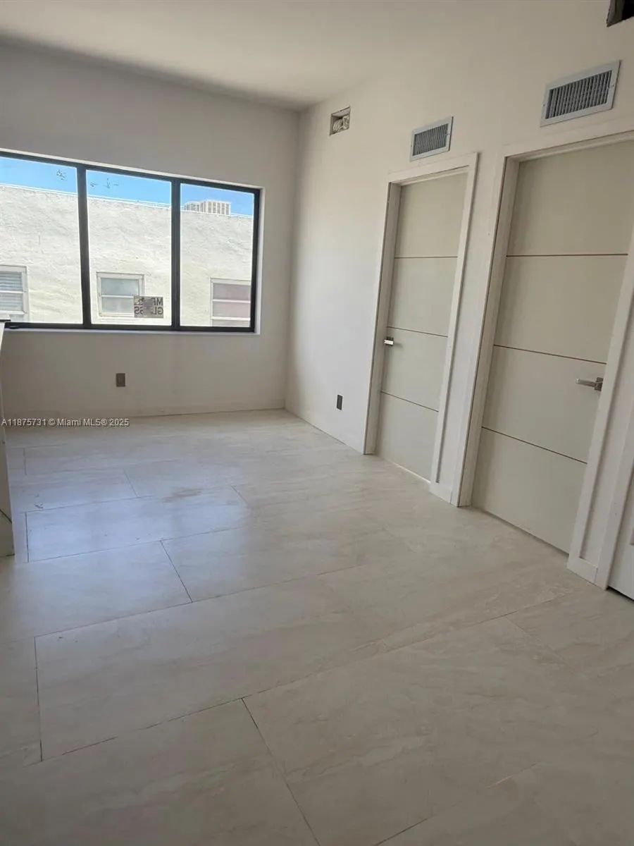 2436 SW 7th St, #1