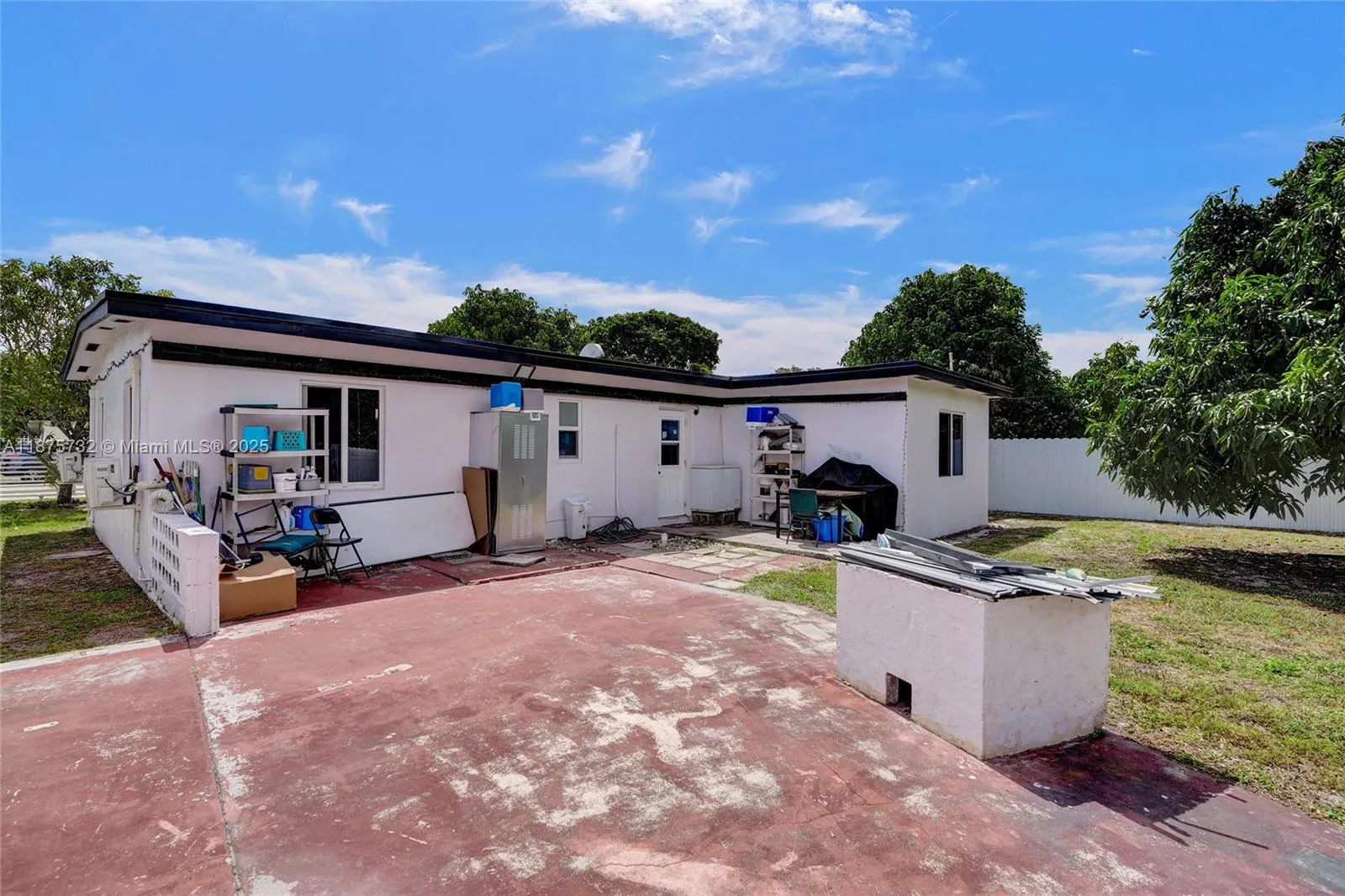 1011 NW 140th Ter