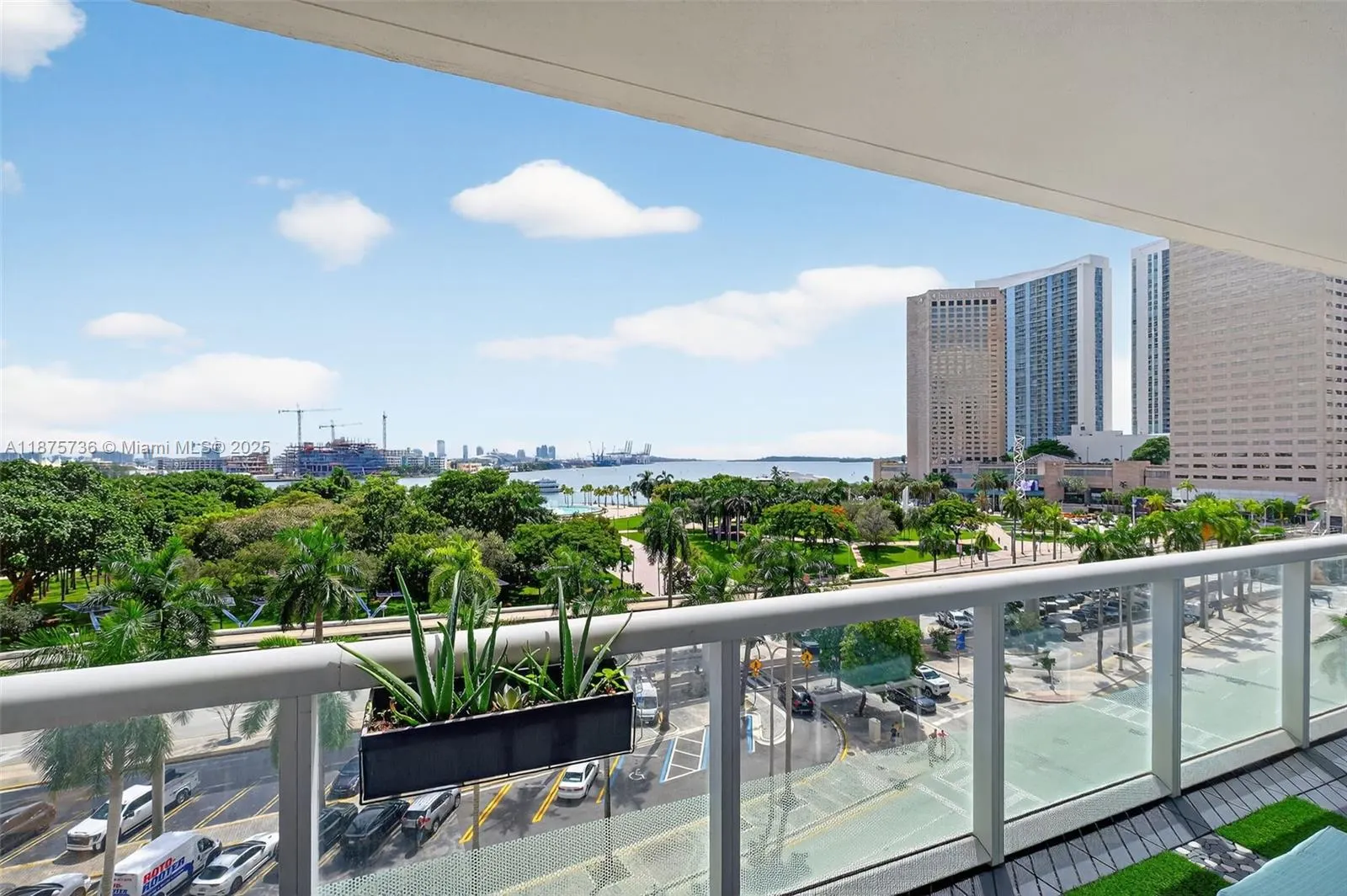 50 Biscayne Blvd, #710