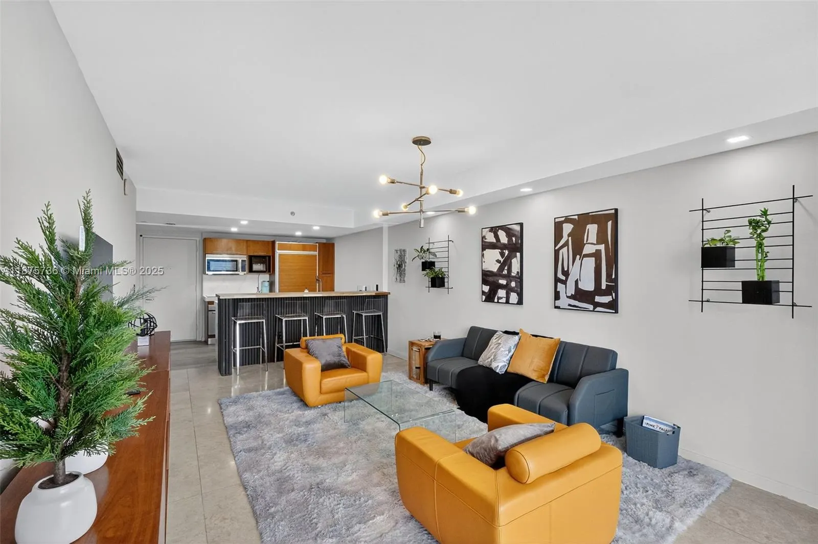 50 Biscayne Blvd, #710