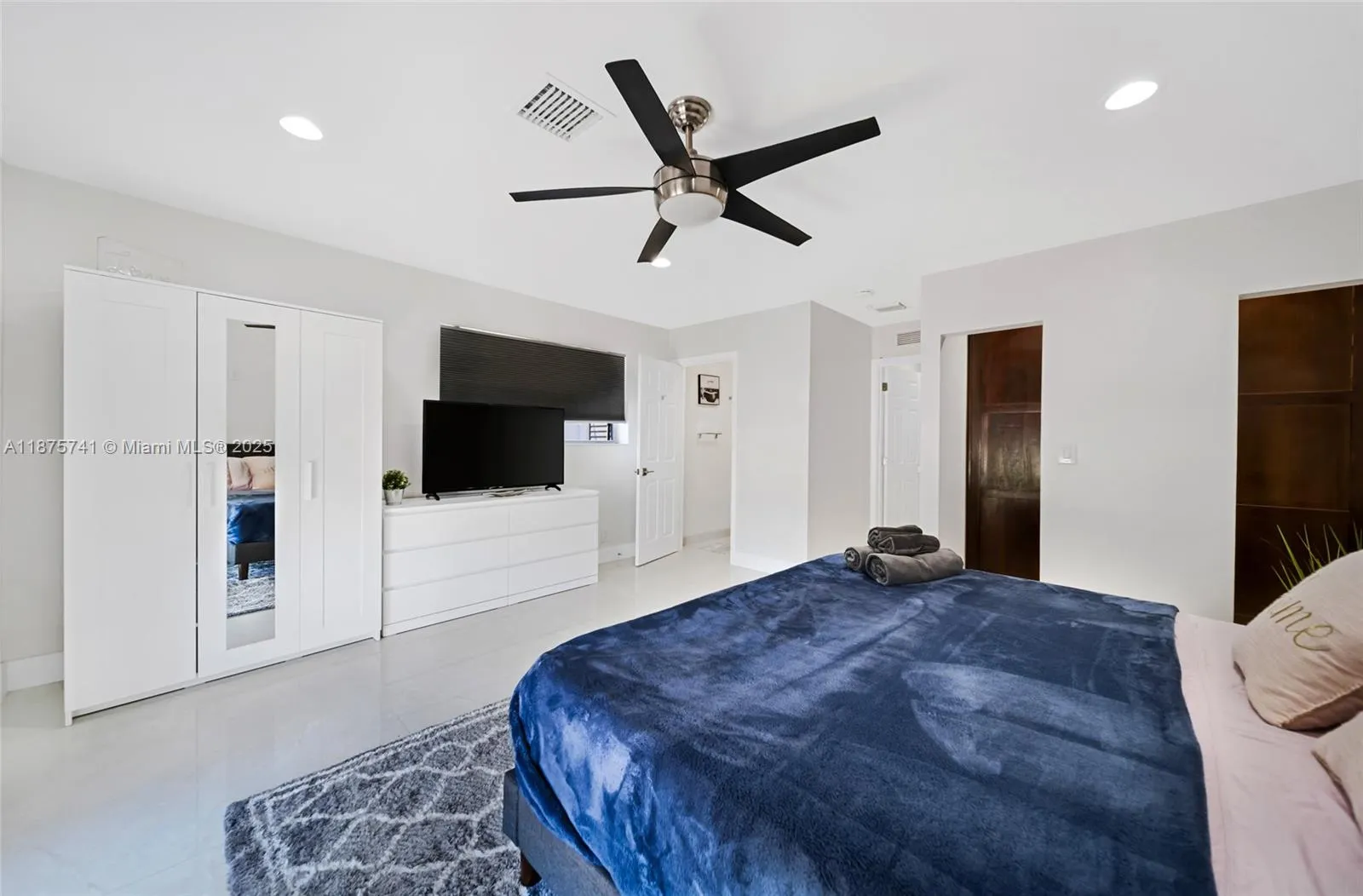 31 SE 12th St