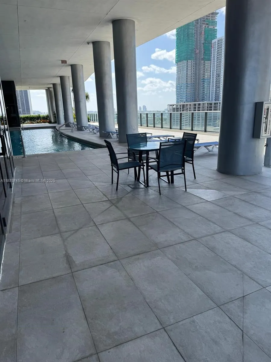 1600 NE 1st Ave, #3204