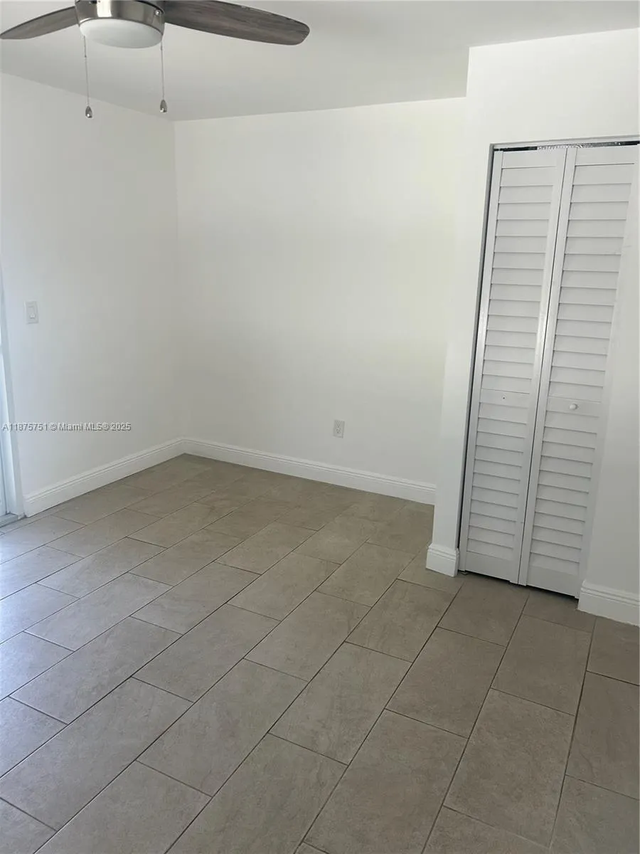 711 NW 55th St