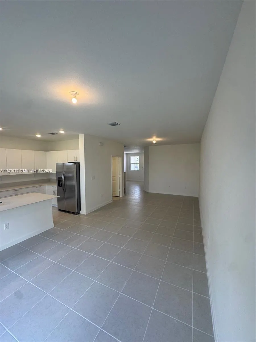 2516 SE 27th Dr, #2439