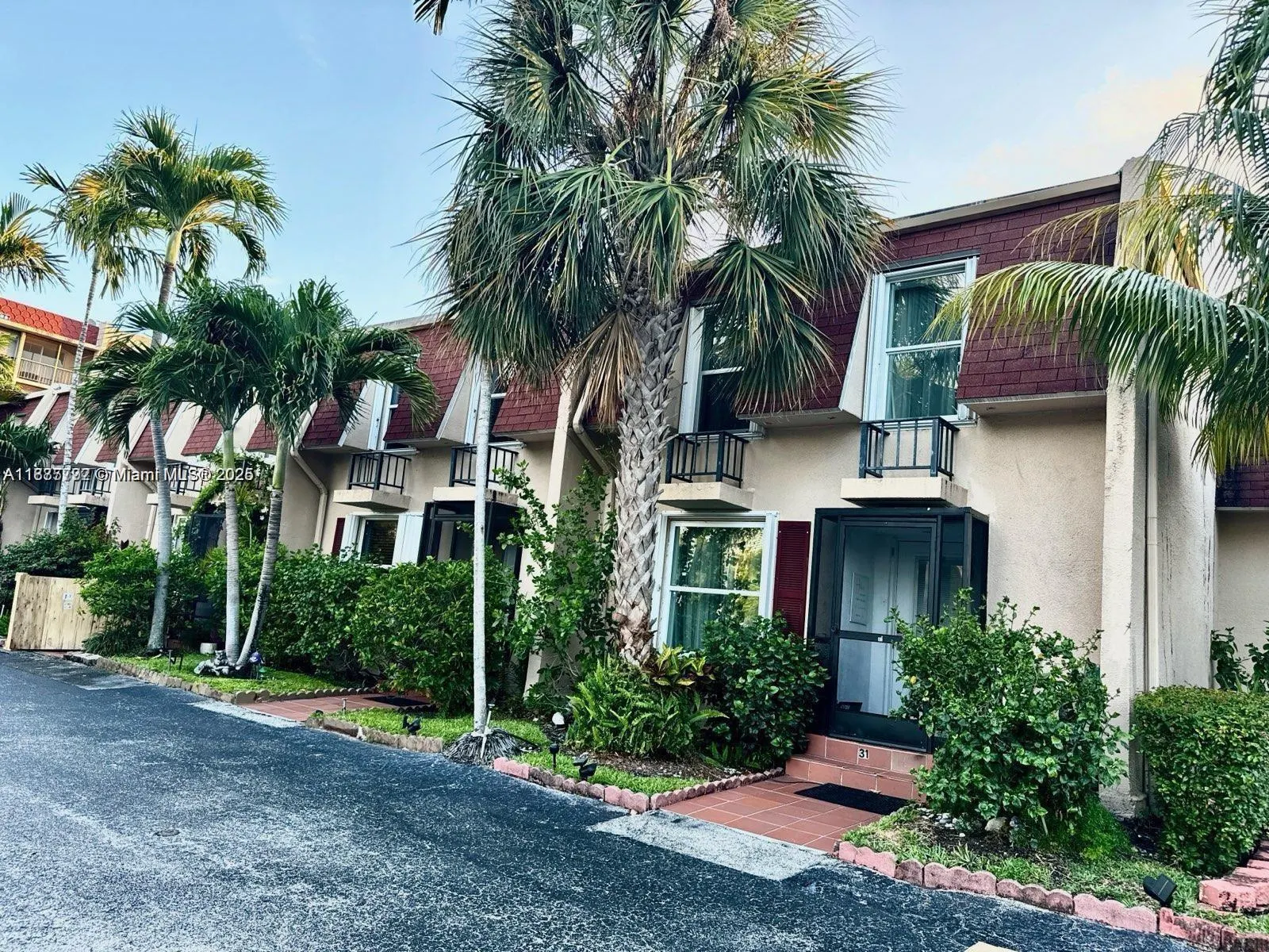 1001 Three Islands Blvd, #31