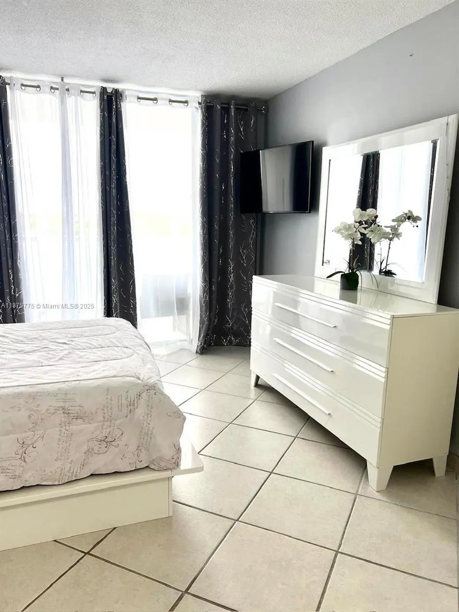 1301 NE Miami Gardens Dr, #502W
