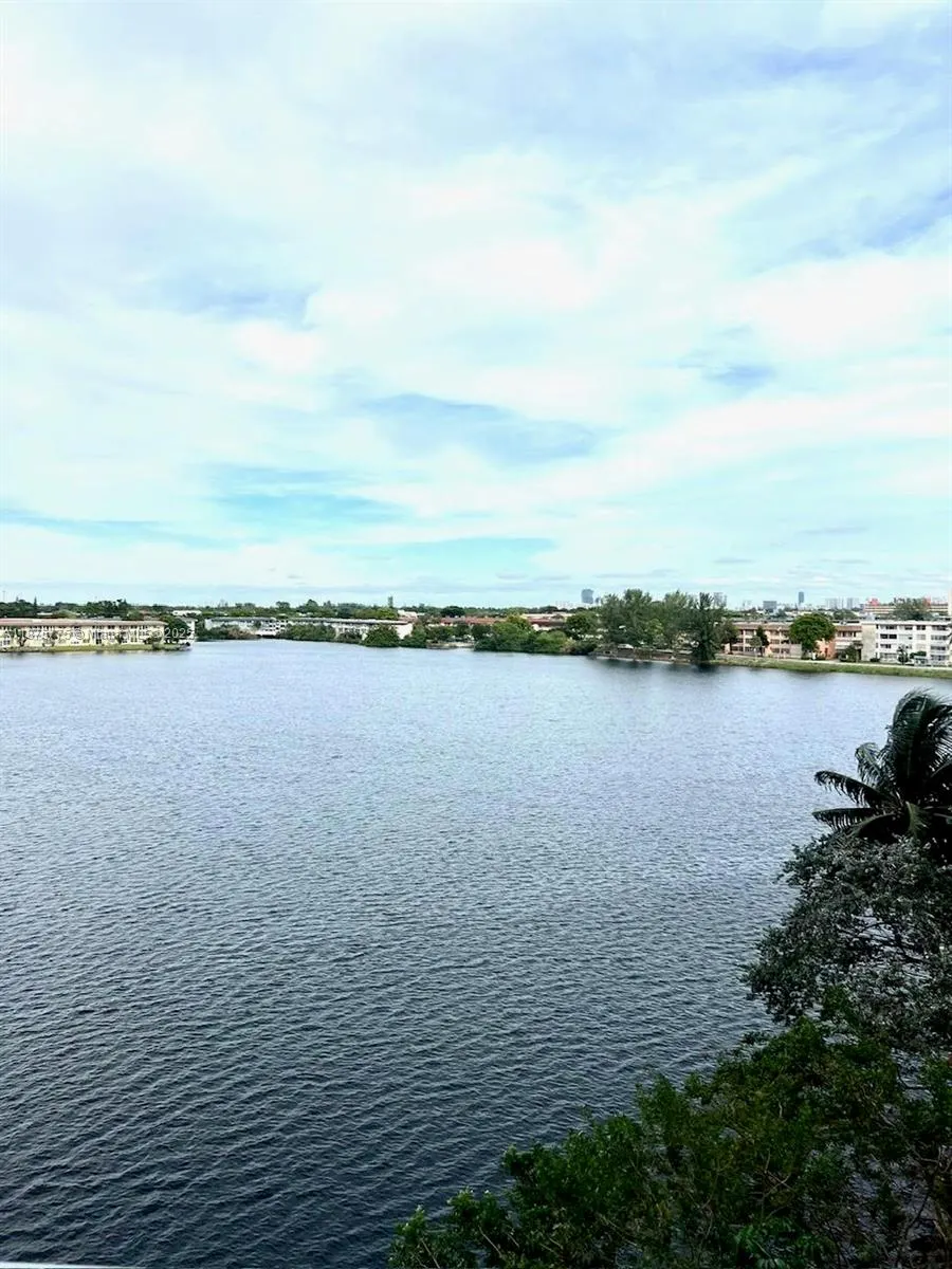 1301 NE Miami Gardens Dr, #502W