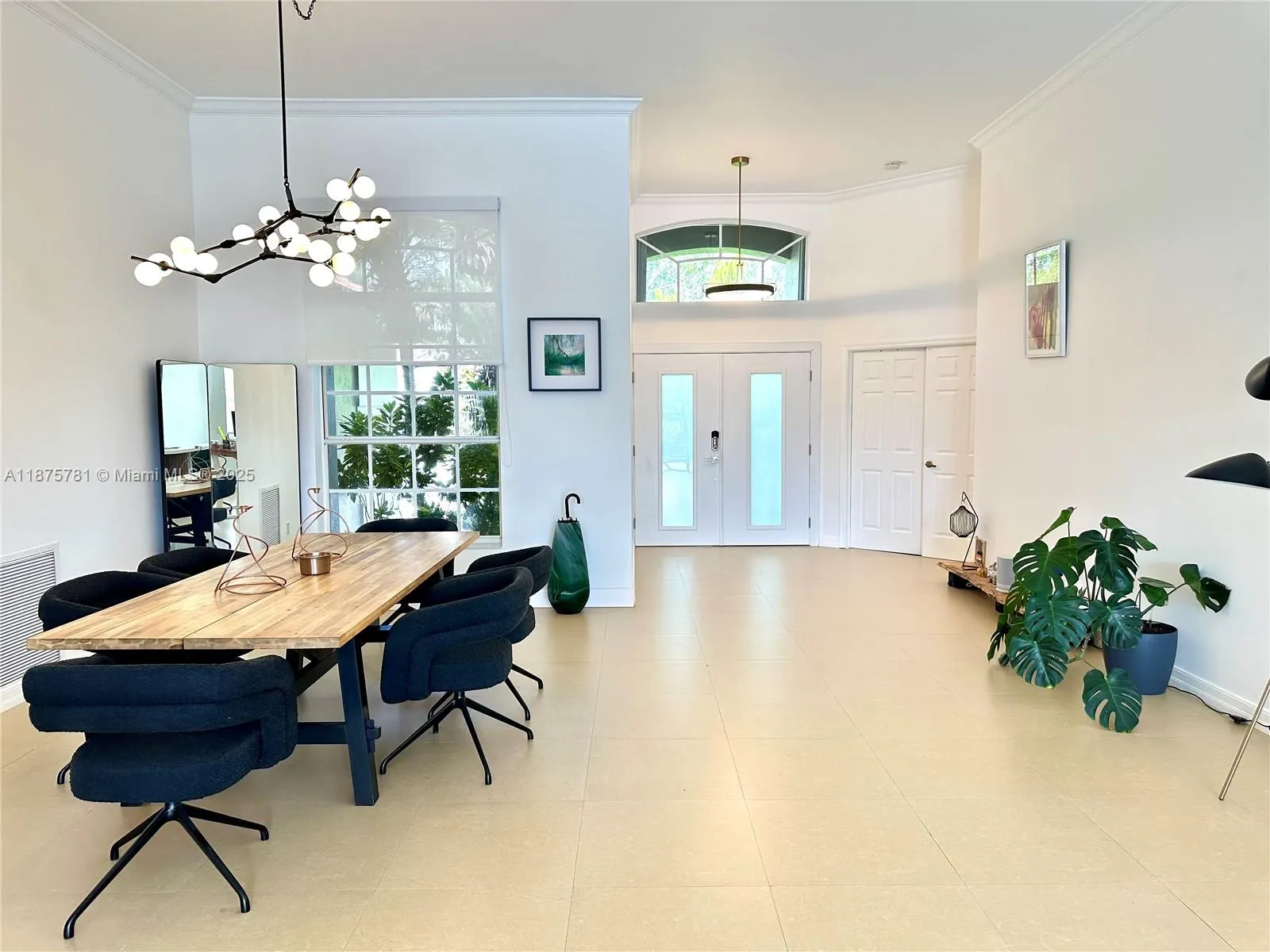 656 Verona Pl