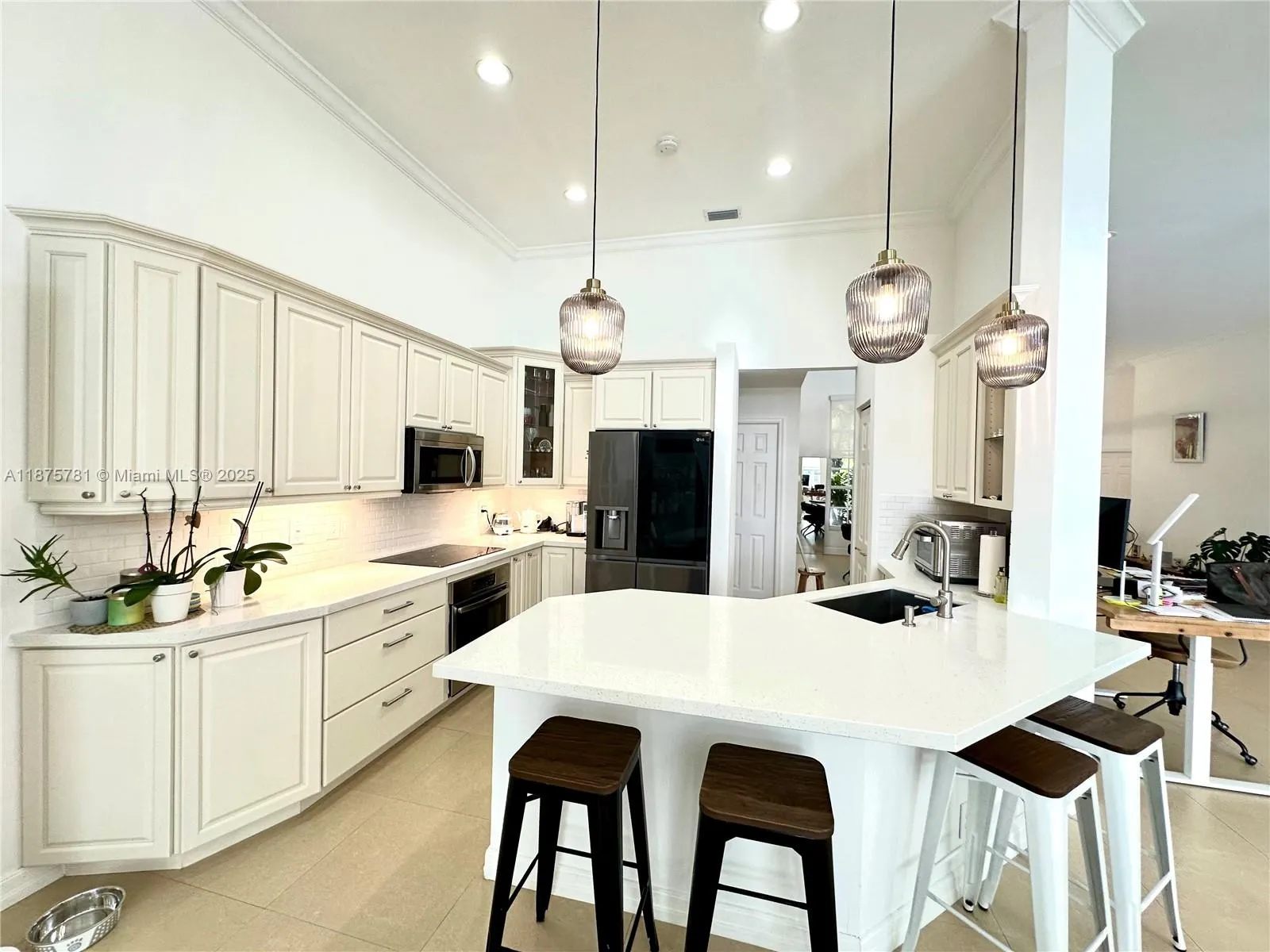 656 Verona Pl