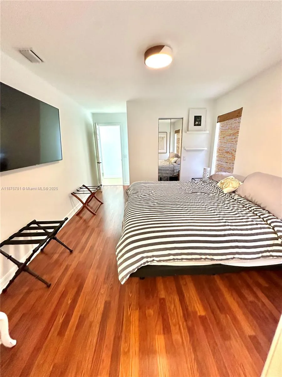 656 Verona Pl