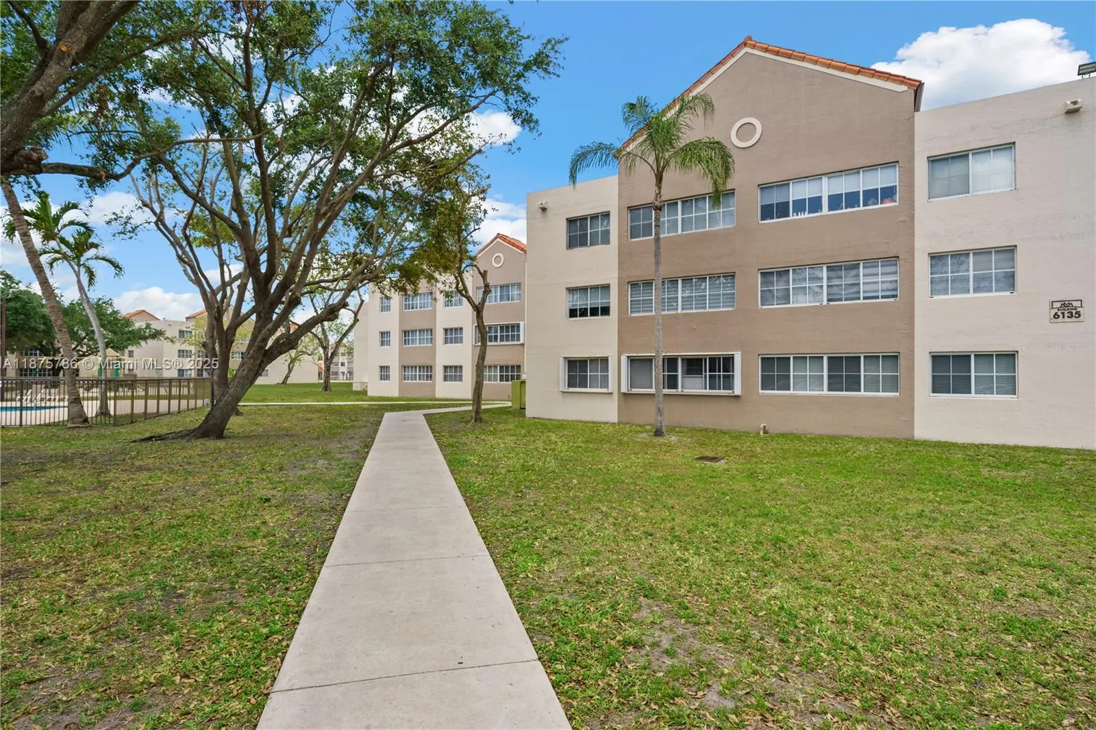 6135 NW 186th St, #202