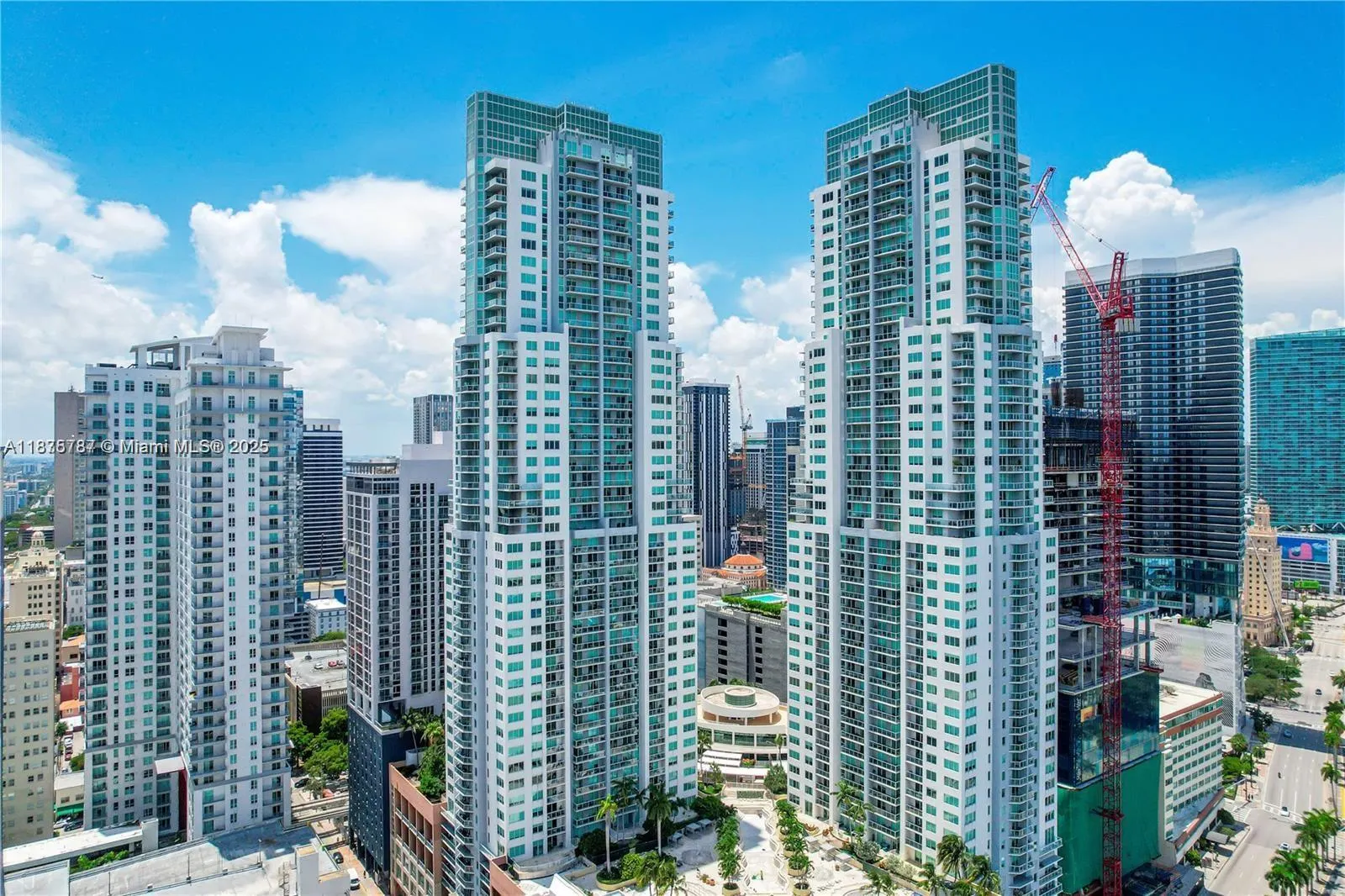253 NE 2nd St, #3503