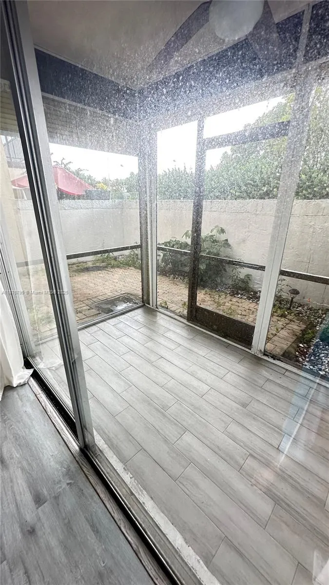 7100 NW 17, #111