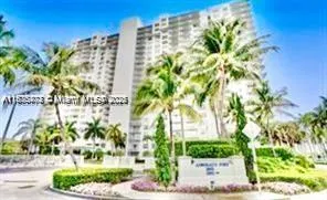 2851 NE 183rd St, #802E
