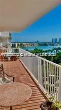 2851 NE 183rd St, #802E