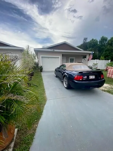 1100 Gigon Ct