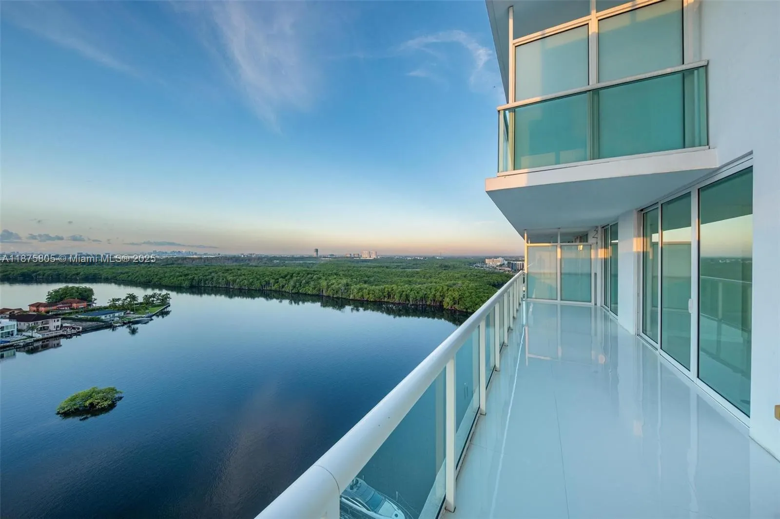 400 Sunny Isles Blvd, #1707