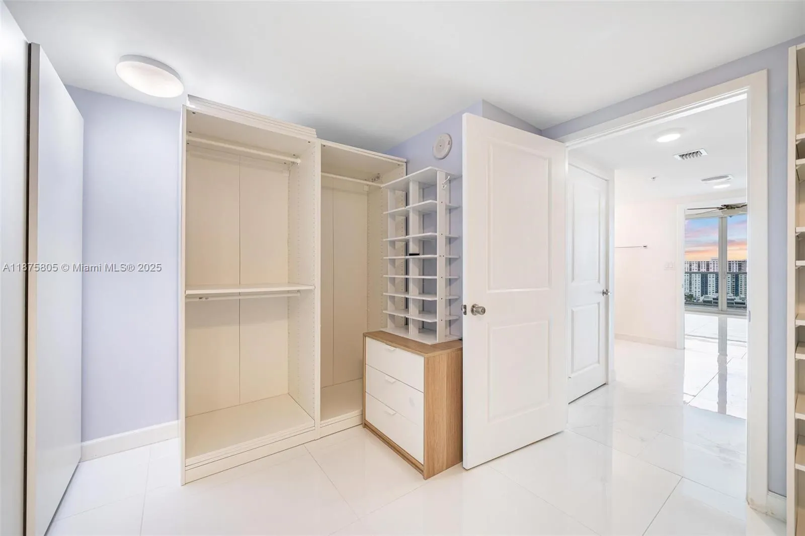400 Sunny Isles Blvd, #1707