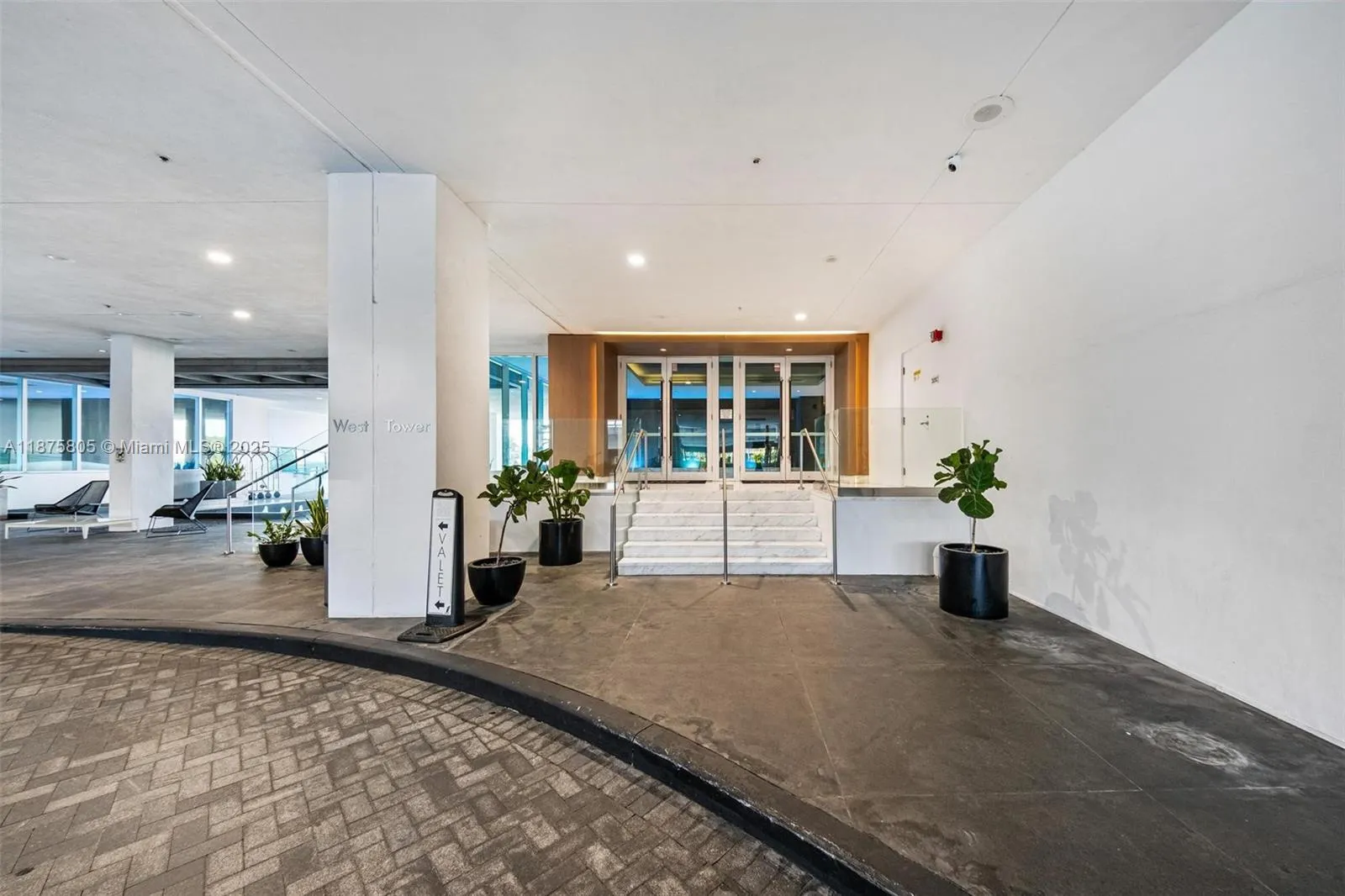 400 Sunny Isles Blvd, #1707