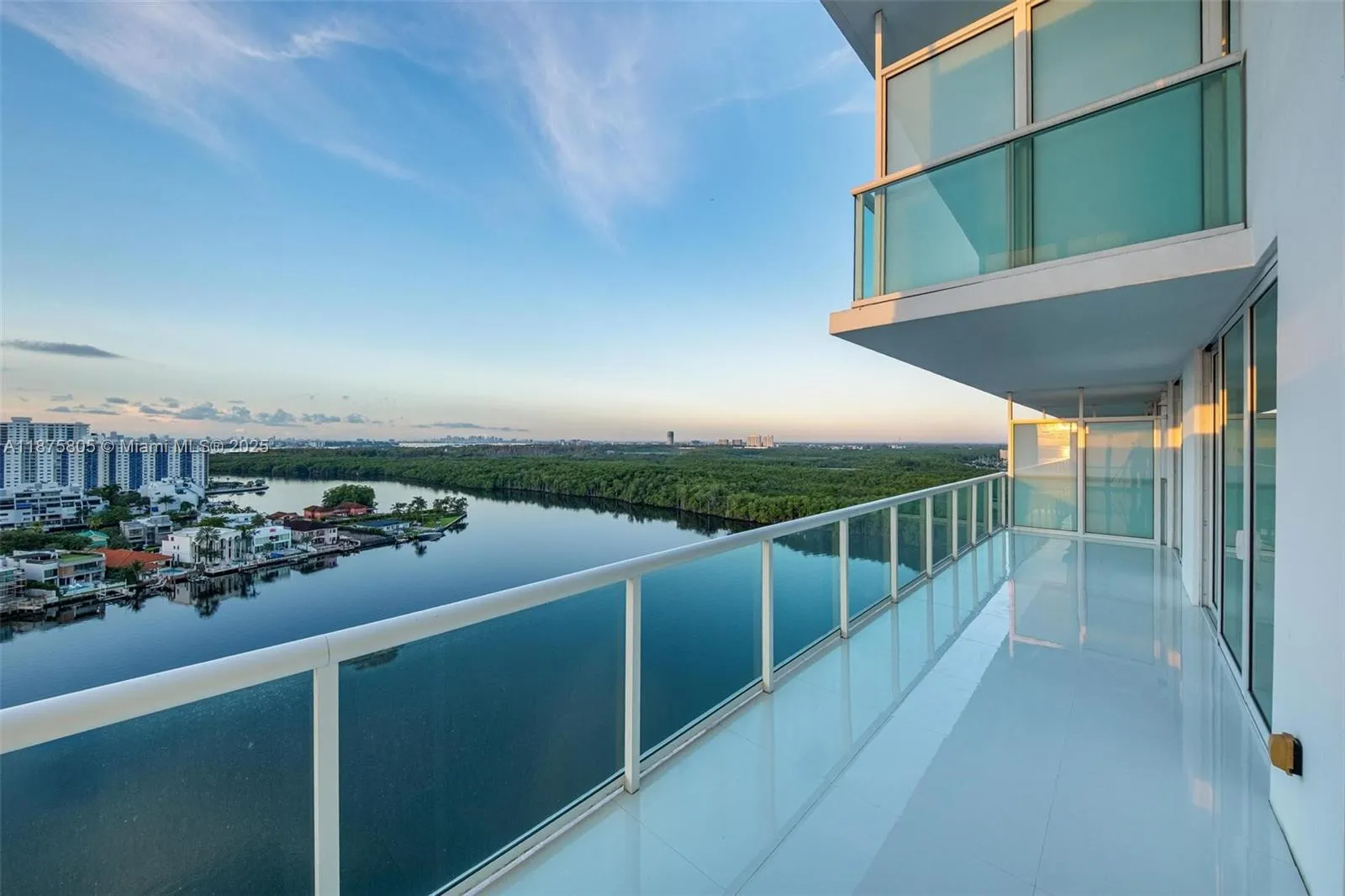 400 Sunny Isles Blvd, #1707