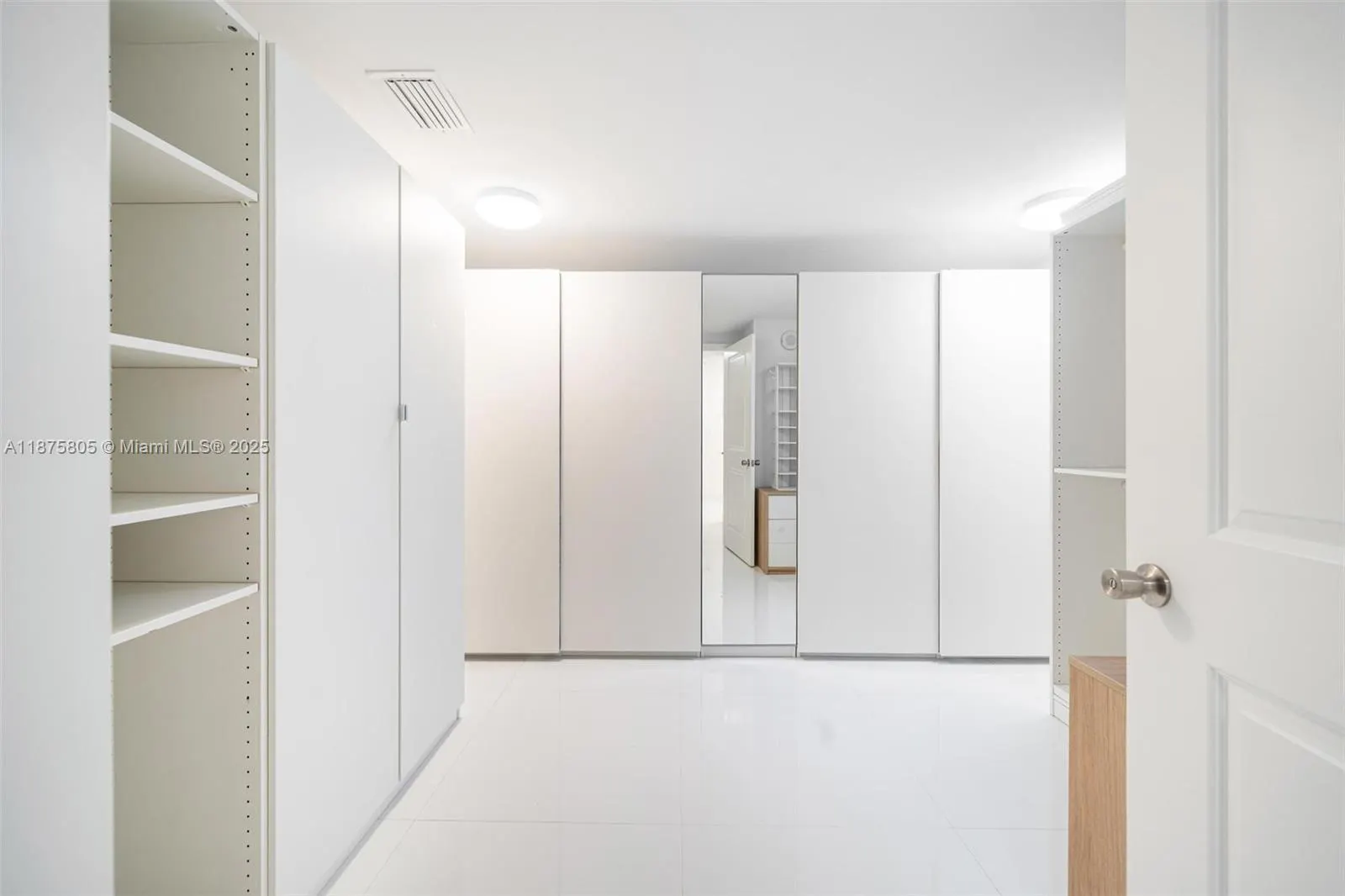 400 Sunny Isles Blvd, #1707