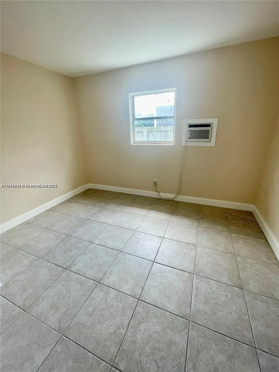 4404 SW 22nd St, #5
