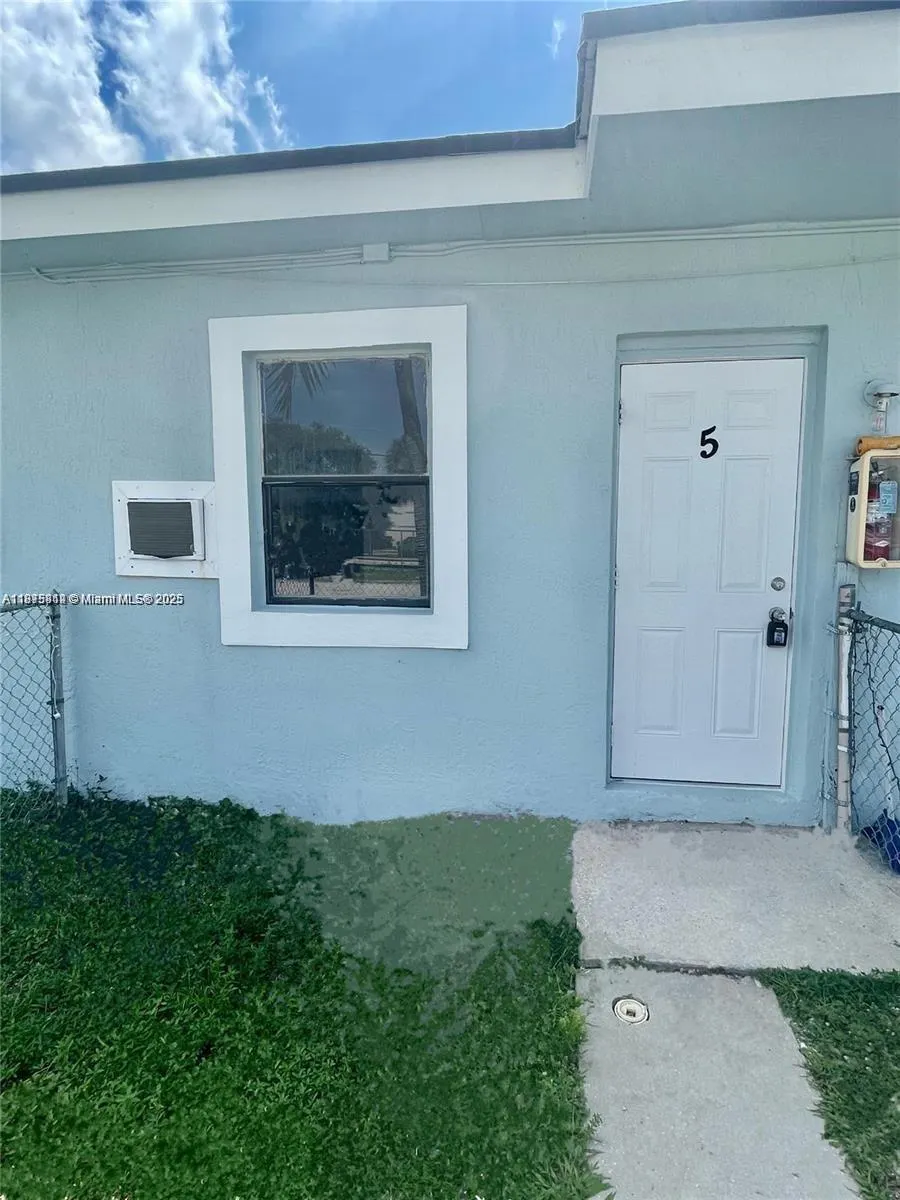 4404 SW 22nd St, #5