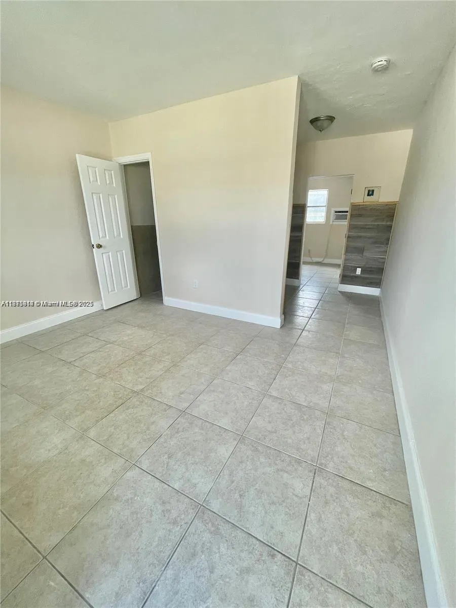 4404 SW 22nd St, #5