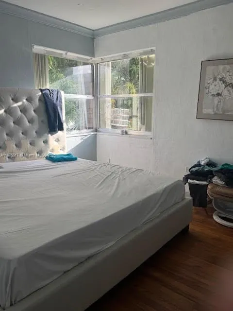 1258 Marseille Dr, #4