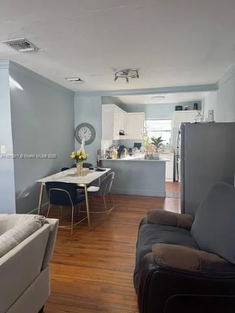 1258 Marseille Dr, #4