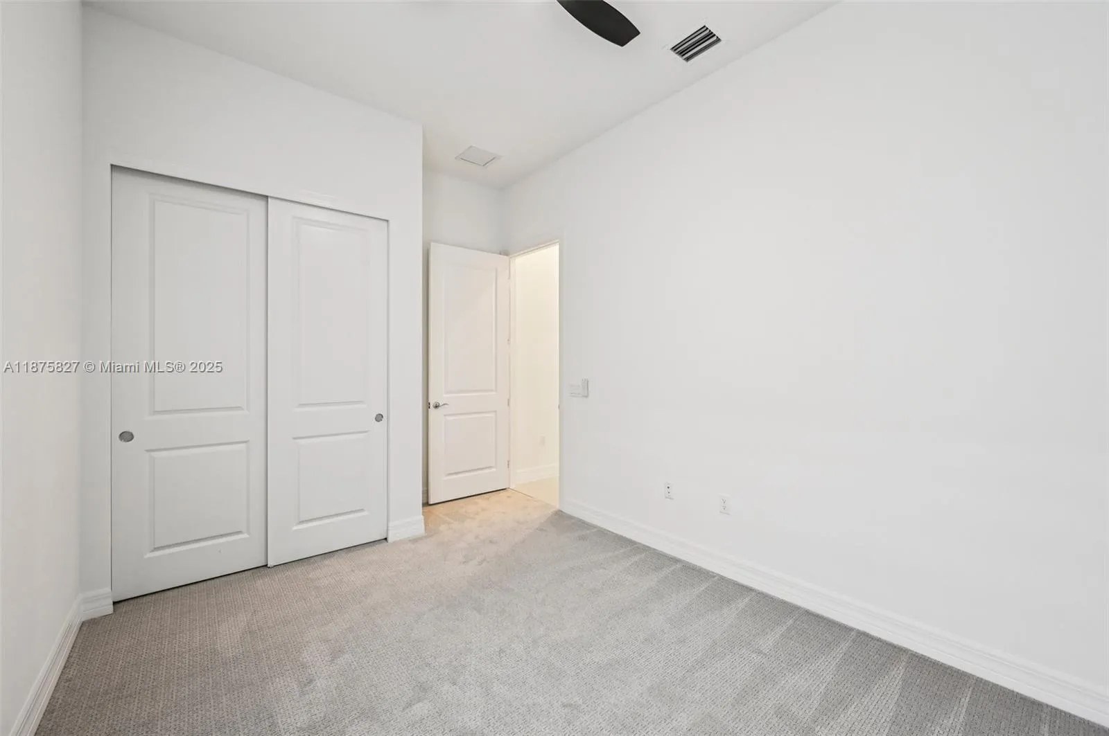 10444 Northbrook Cir