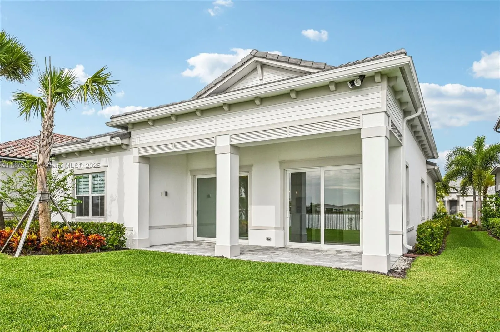 10444 Northbrook Cir