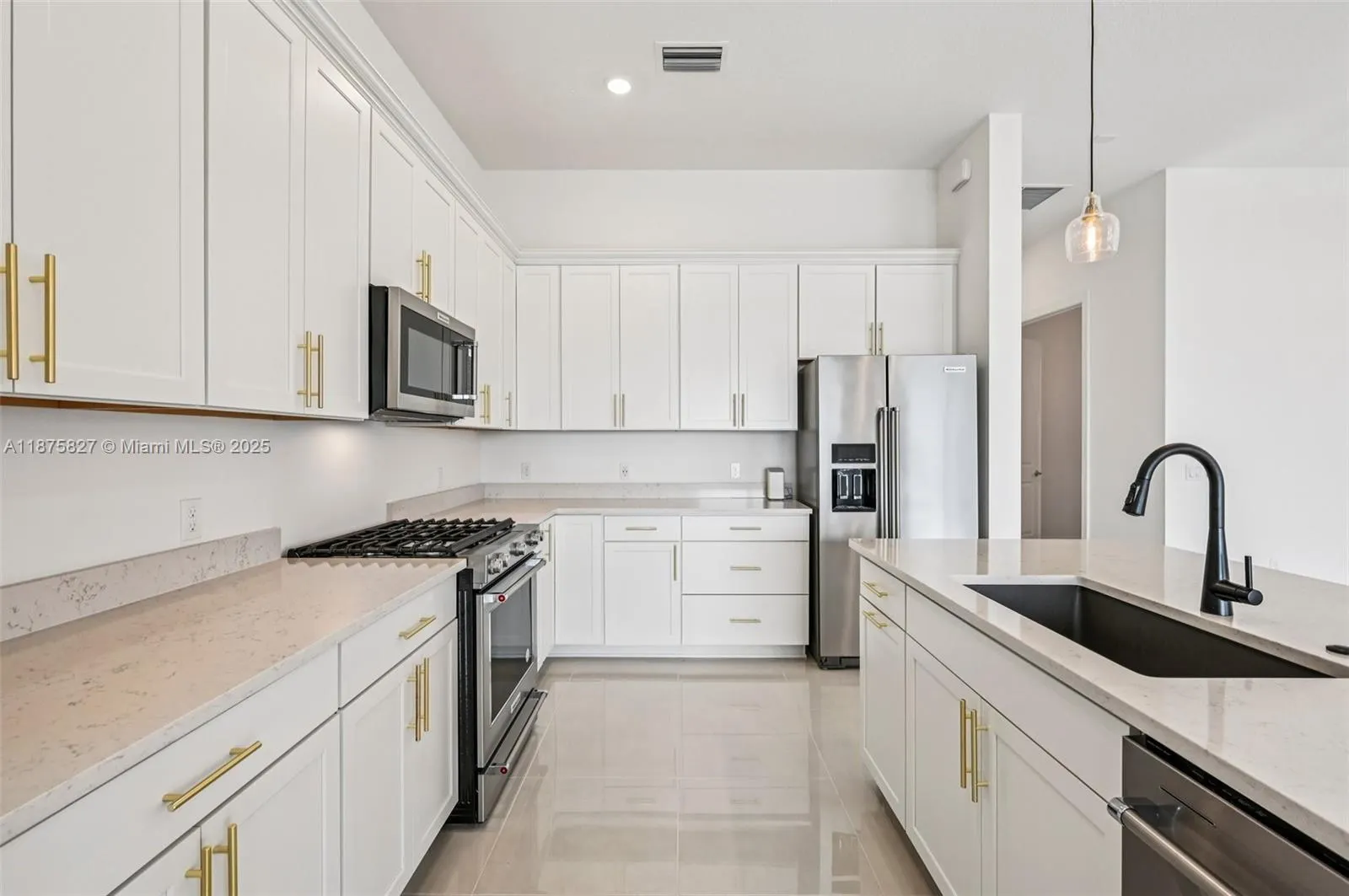 10444 Northbrook Cir