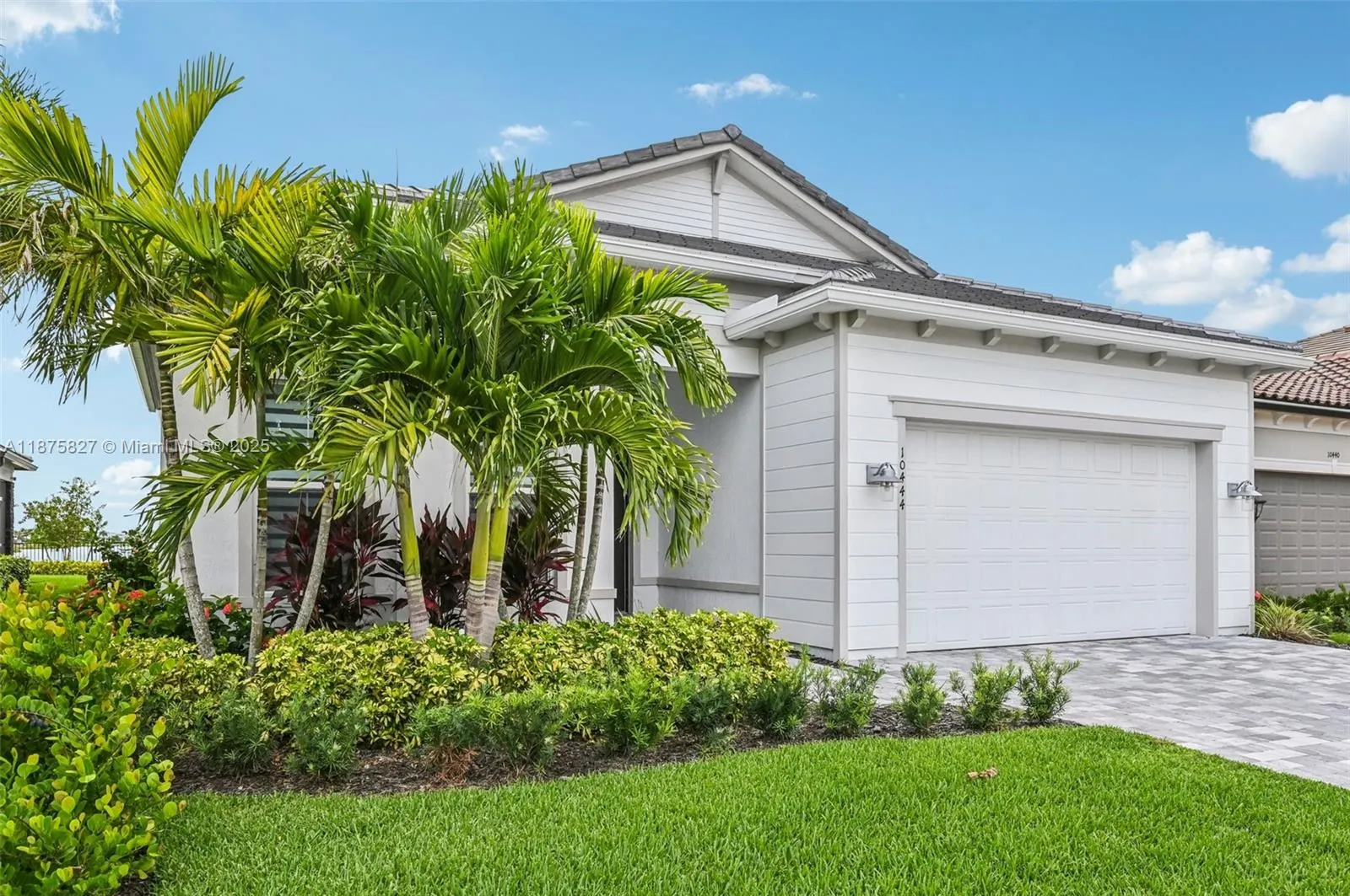 10444 Northbrook Cir