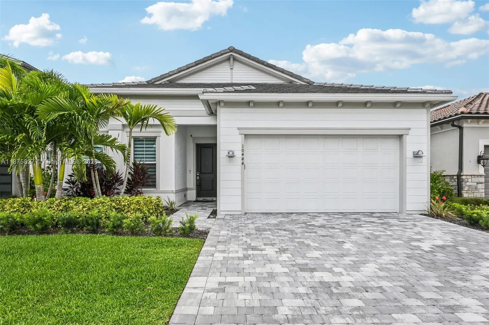 10444 Northbrook Cir