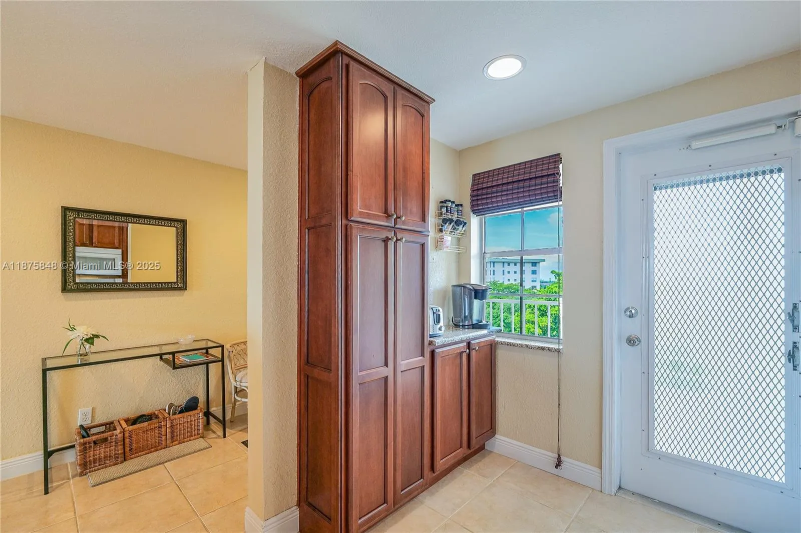 3091 N Course Dr, #707